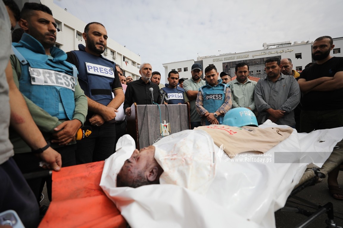  الزميل الصحفي في قناة فلسطين اليوم محمد بعلوشة جراء قصف اسرائيلي استهدف منزله  شمال غزة (9).JPG