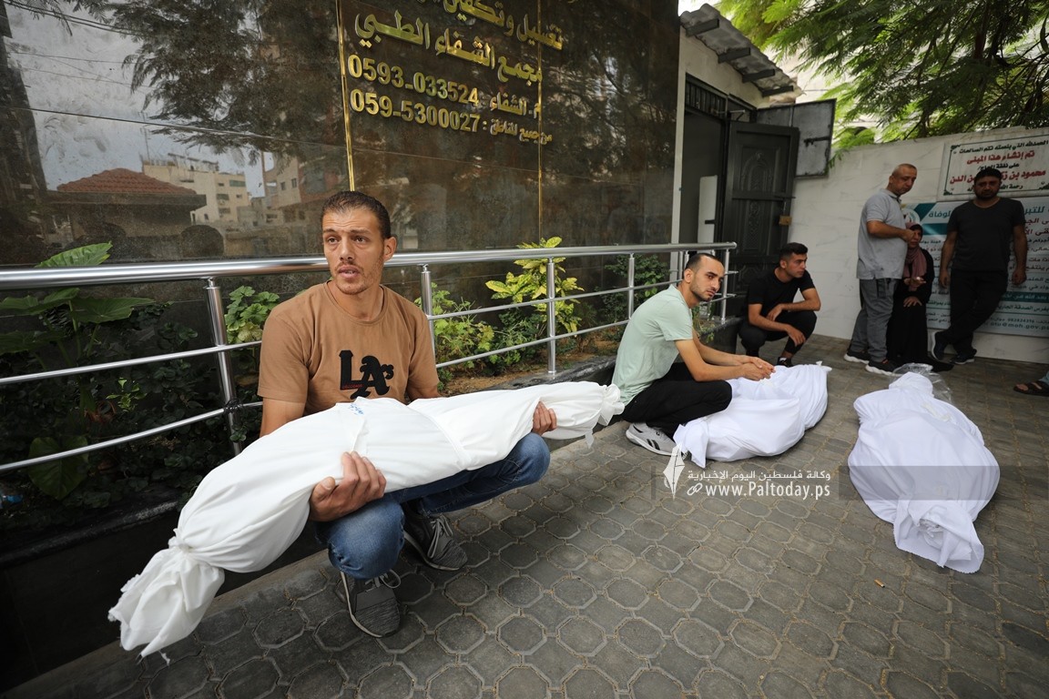  شهداء العدوان الصهيونى على قطاع غزة من مجمع الشفاء الطبي (13).JPG