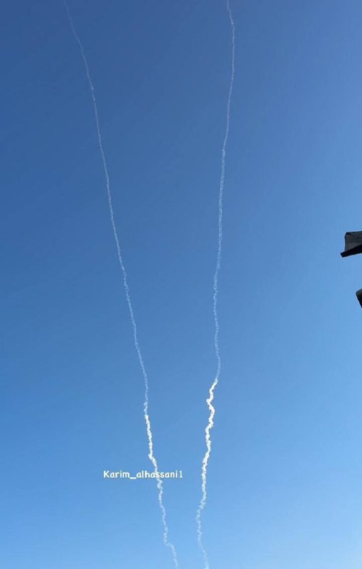 رشقة صاروخية 