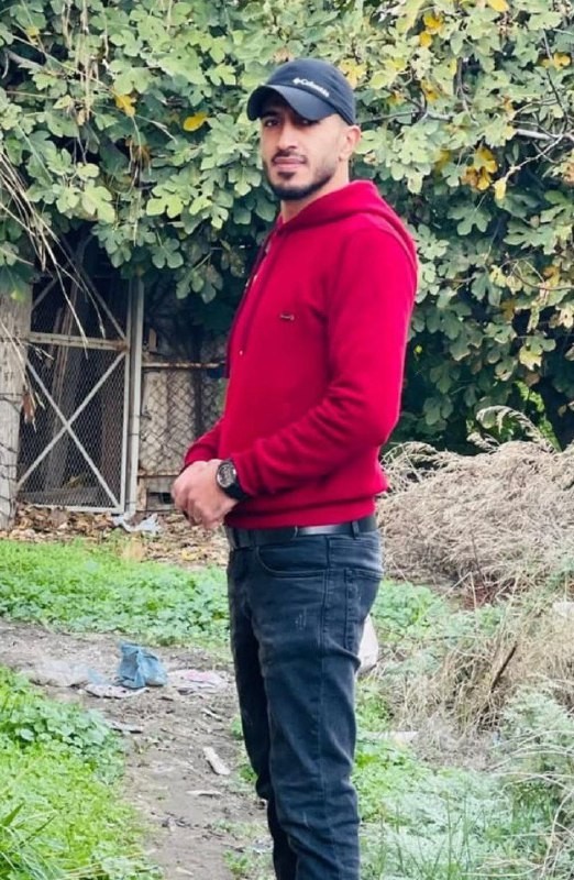 مطارد
