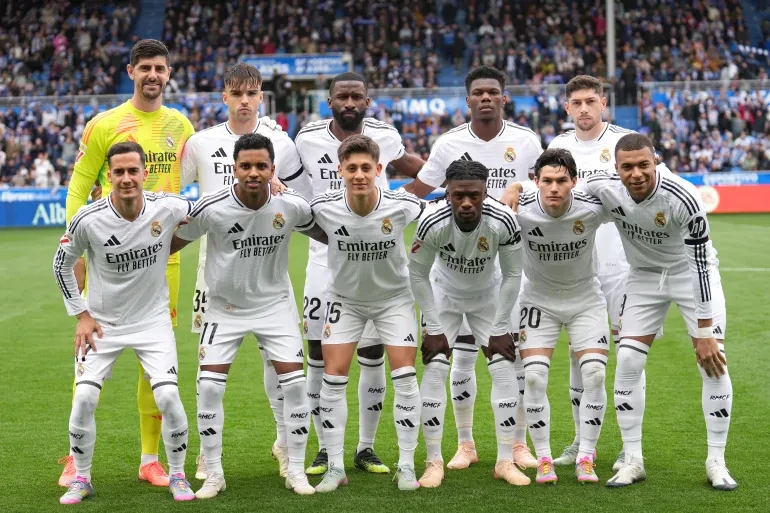 تشكيلة مباراة برشلونة وريال مدريد اليوم