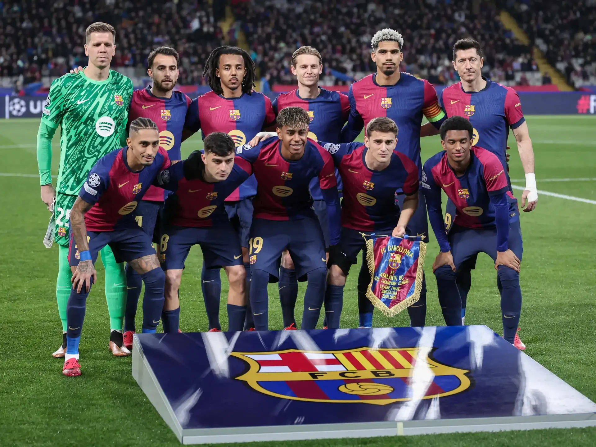 تشكيلة مباراة برشلونة وريال مدريد اليوم