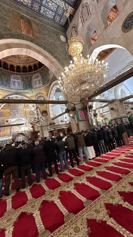 صلاة المسجد الاقصى الفجر 3